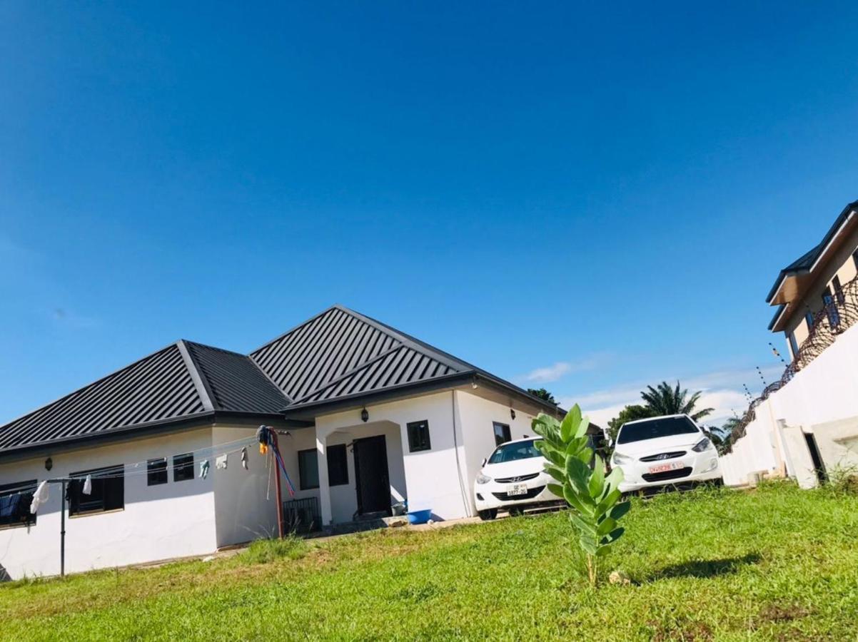 Nana'S Holiday Let Adenta Экстерьер фото